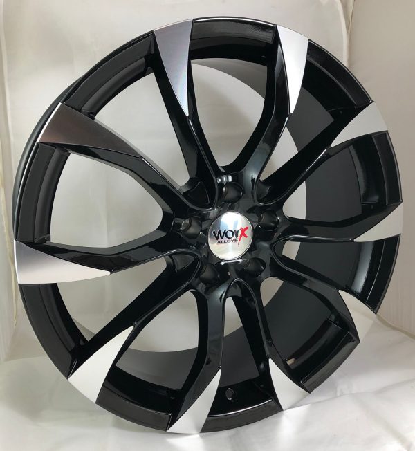 20" Worx Vulcan Style Black and Polished alloy wheels