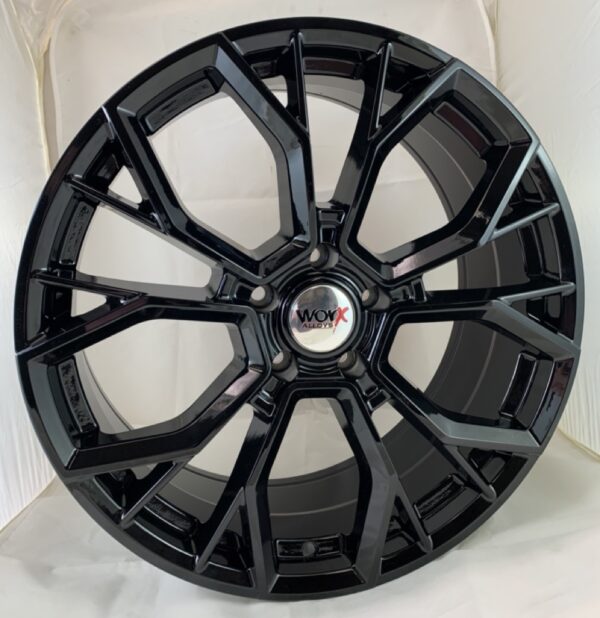 18" Worx Paradox Style Black alloy wheels