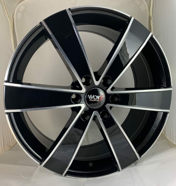 20" Worx Colossus Style Black and Polished alloy wheels